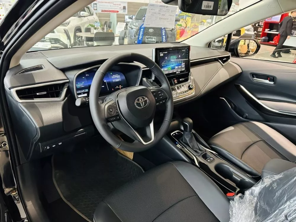 Toyota Altis 2024