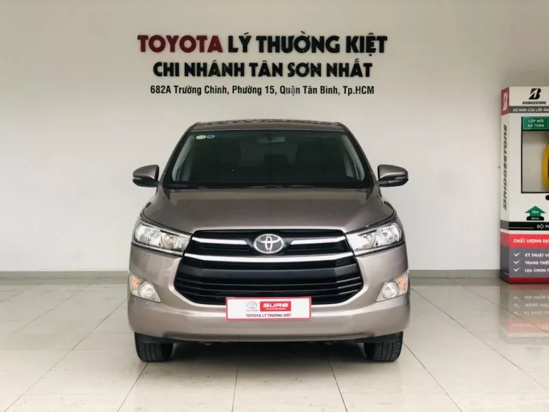 Toyota Innova 2.0E Mt 2019