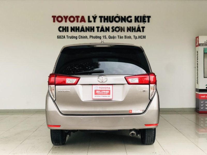 Toyota Innova 2.0E Mt 2019