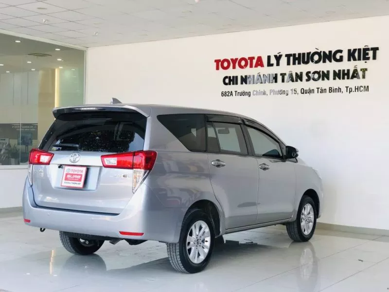 Toyota Innova 2.0E 2019