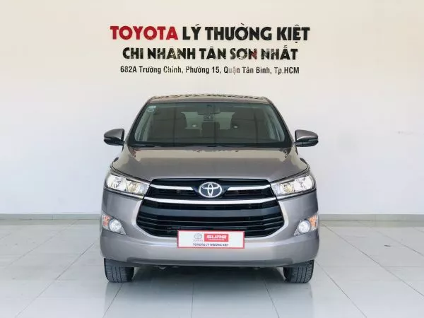 Toyota Innova 2.0E 2020