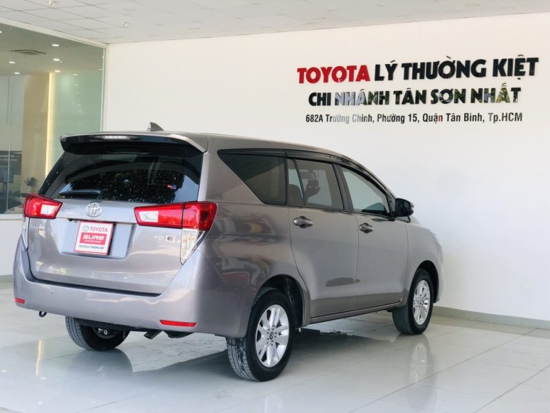 Toyota Innova 2.0E 2020