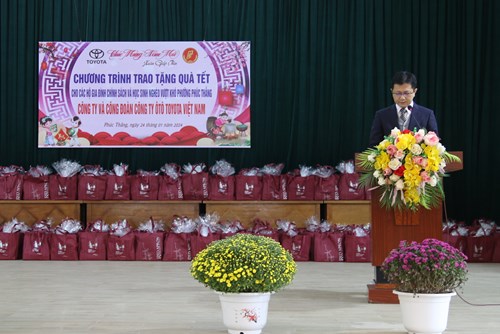 Read more about the article Toyota Việt Nam trao quà Tết cho các hộ gia đình chính sách và trẻ em có hoàn cảnh khó khăn tại tỉnh Vĩnh Phúc năm 2024
