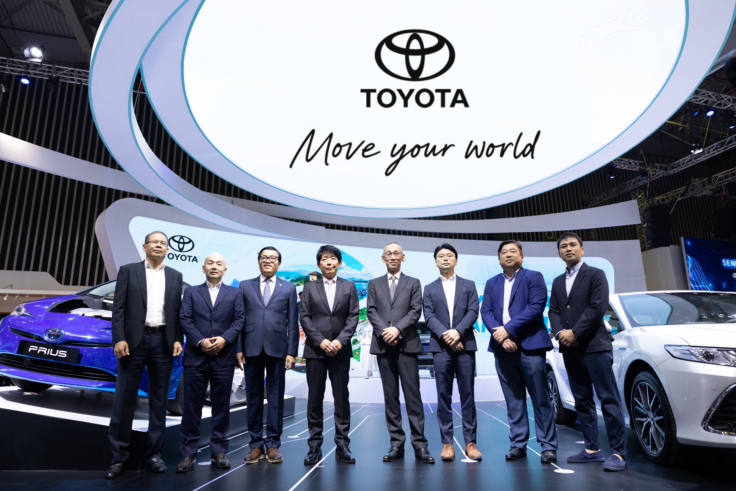 Toyota Chuyển Mình Đầy Mới Mẻ Tại Triển Lãm Ô Tô Việt Nam 2022